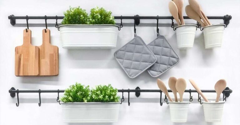 Can You Wash Pot Holders: Guide to Proper Cleaning Methods