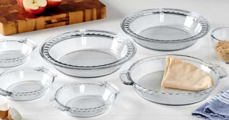 How to Choose the Right Bakeware for Pie: Expert Tips 2023